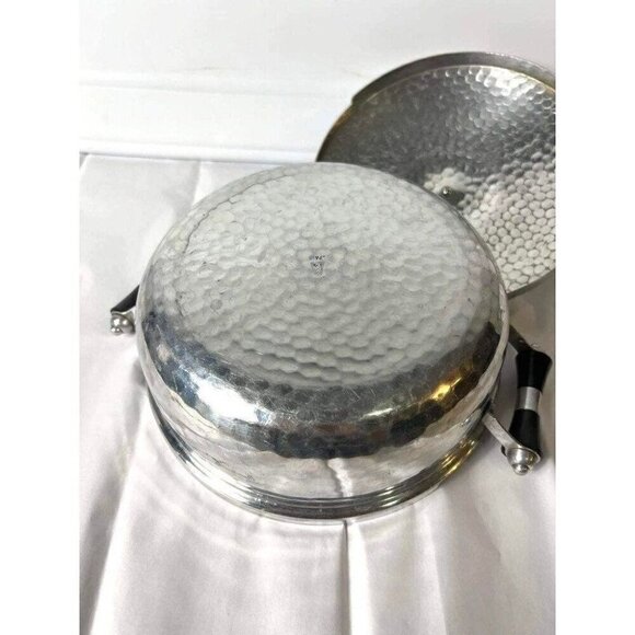 Vintage 1950s Hammered Aluminum Casserole Dish with Lid - Picture 10 of 11